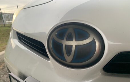 Toyota Prius, 2012 год, 1 340 000 рублей, 9 фотография