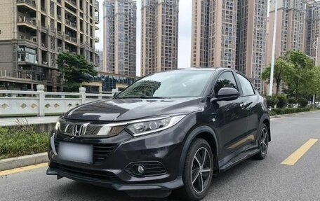 Honda Vezel, 2020 год, 1 630 000 рублей, 1 фотография