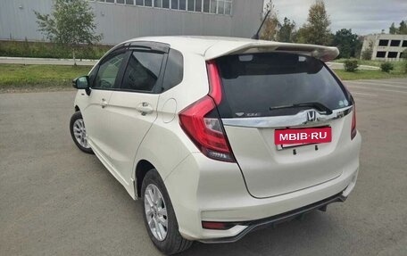 Honda Fit III, 2017 год, 1 250 000 рублей, 3 фотография