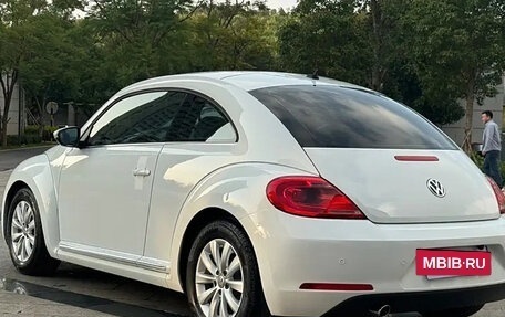 Volkswagen Beetle, 2016 год, 2 000 000 рублей, 4 фотография