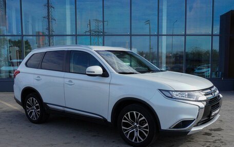 Mitsubishi Outlander III рестайлинг 3, 2018 год, 2 149 000 рублей, 1 фотография