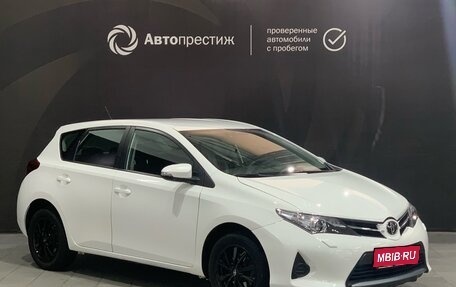 Toyota Auris II, 2013 год, 1 370 000 рублей, 1 фотография