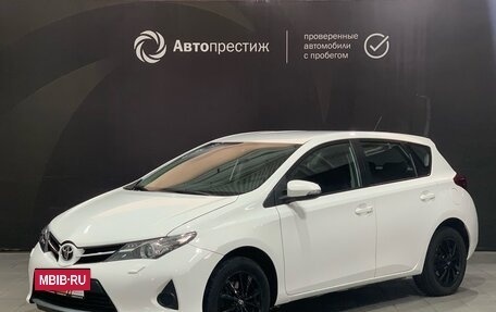 Toyota Auris II, 2013 год, 1 370 000 рублей, 3 фотография