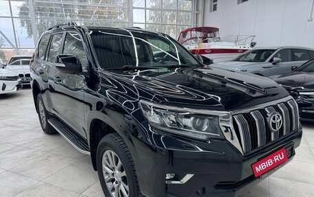 Toyota Land Cruiser Prado 150 рестайлинг 2, 2020 год, 5 990 000 рублей, 2 фотография