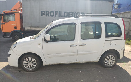 Renault Kangoo II рестайлинг, 2012 год, 550 000 рублей, 2 фотография