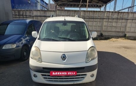 Renault Kangoo II рестайлинг, 2012 год, 550 000 рублей, 4 фотография