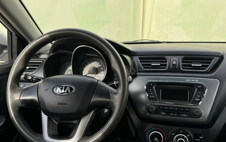 KIA Rio III рестайлинг, 2013 год, 899 000 рублей, 17 фотография