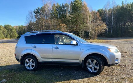 Mitsubishi Outlander III рестайлинг 3, 2008 год, 1 250 000 рублей, 2 фотография