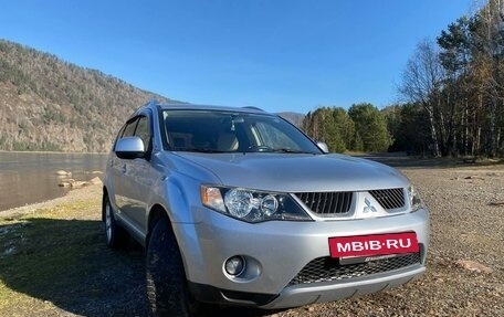 Mitsubishi Outlander III рестайлинг 3, 2008 год, 1 250 000 рублей, 9 фотография