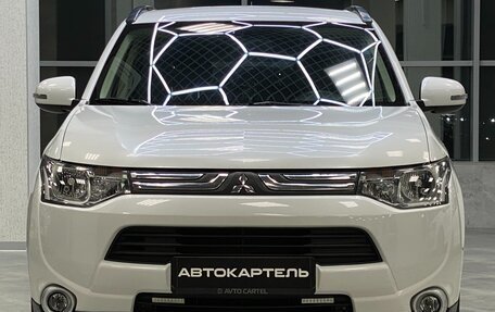 Mitsubishi Outlander III рестайлинг 3, 2012 год, 1 499 999 рублей, 11 фотография