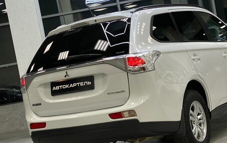 Mitsubishi Outlander III рестайлинг 3, 2012 год, 1 499 999 рублей, 18 фотография