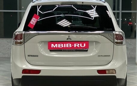 Mitsubishi Outlander III рестайлинг 3, 2012 год, 1 499 999 рублей, 20 фотография