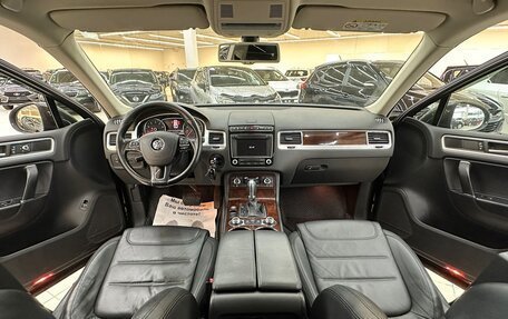 Volkswagen Touareg III, 2015 год, 2 859 000 рублей, 7 фотография