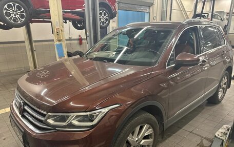 Volkswagen Tiguan II, 2021 год, 3 297 000 рублей, 1 фотография