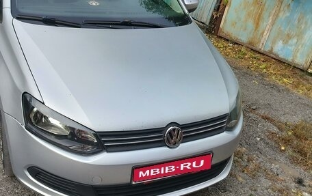 Volkswagen Polo VI (EU Market), 2015 год, 880 000 рублей, 1 фотография