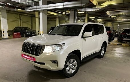 Toyota Land Cruiser Prado 150 рестайлинг 2, 2021 год, 7 222 000 рублей, 3 фотография