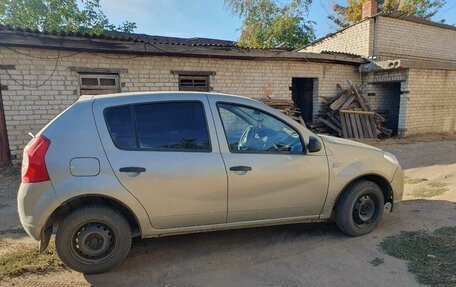 Renault Sandero I, 2012 год, 425 000 рублей, 2 фотография