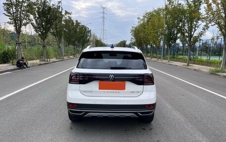 Volkswagen T-Cross I, 2021 год, 1 654 000 рублей, 3 фотография