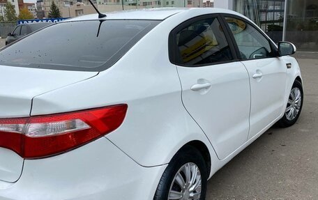 KIA Rio III рестайлинг, 2012 год, 590 000 рублей, 10 фотография