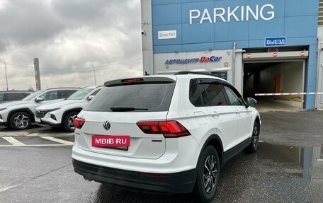 Volkswagen Tiguan II, 2019 год, 2 850 000 рублей, 4 фотография