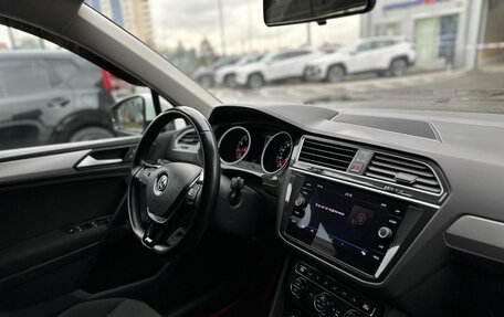 Volkswagen Tiguan II, 2019 год, 2 850 000 рублей, 22 фотография