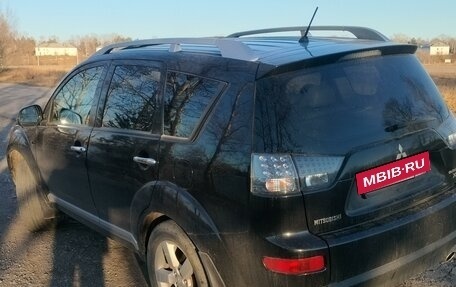 Mitsubishi Outlander III рестайлинг 3, 2008 год, 1 150 000 рублей, 11 фотография