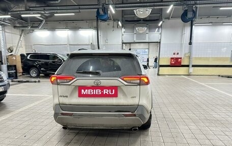 Toyota RAV4, 2021 год, 3 195 000 рублей, 3 фотография