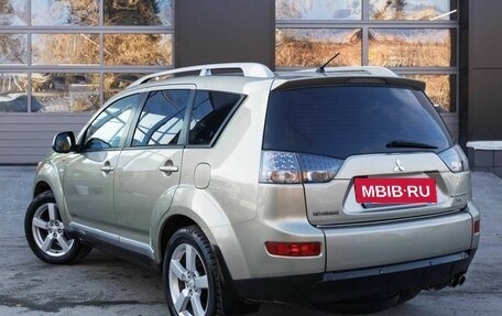 Mitsubishi Outlander III рестайлинг 3, 2008 год, 1 400 000 рублей, 3 фотография