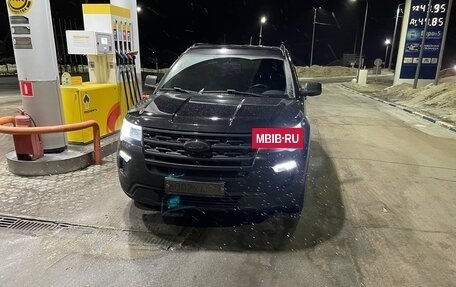 Ford Explorer VI, 2018 год, 2 810 000 рублей, 3 фотография