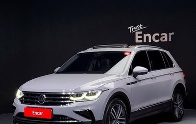 Volkswagen Tiguan II, 2021 год, 3 340 000 рублей, 1 фотография