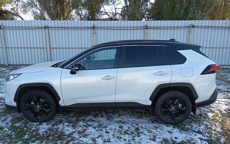 Toyota RAV4, 2022 год, 4 400 000 рублей, 23 фотография