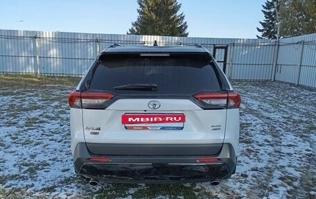 Toyota RAV4, 2022 год, 4 400 000 рублей, 17 фотография