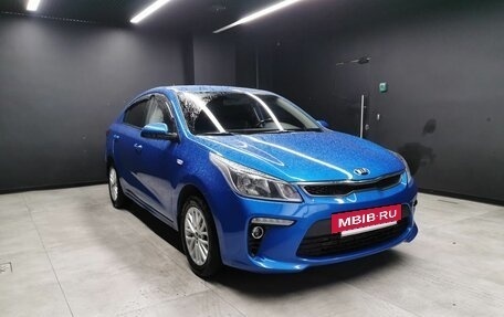 KIA Rio IV, 2018 год, 1 295 000 рублей, 3 фотография