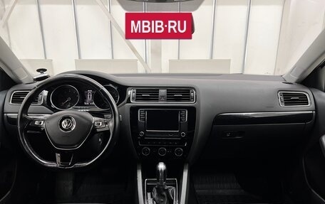 Volkswagen Jetta VI, 2018 год, 1 750 000 рублей, 14 фотография