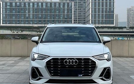 Audi Q3, 2021 год, 3 000 000 рублей, 2 фотография