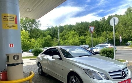 Mercedes-Benz E-Класс, 2009 год, 1 790 000 рублей, 5 фотография