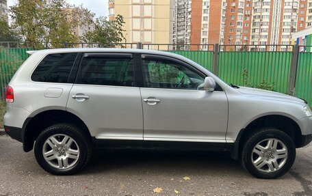 Volkswagen Touareg III, 2004 год, 1 350 000 рублей, 9 фотография