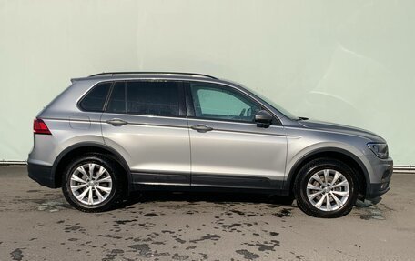 Volkswagen Tiguan II, 2018 год, 1 799 000 рублей, 4 фотография