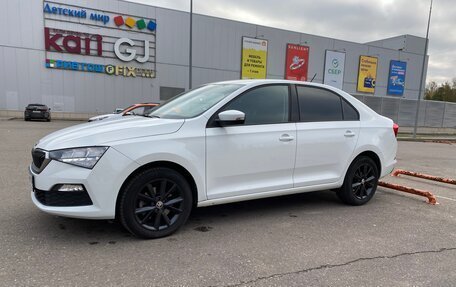 Skoda Rapid II, 2021 год, 2 055 000 рублей, 2 фотография