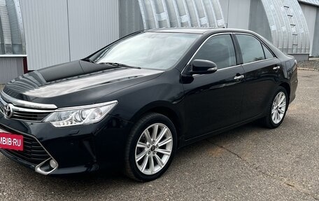 Toyota Camry, 2016 год, 2 150 000 рублей, 2 фотография