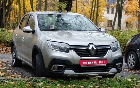 Renault Logan II, 2018 год, 1 250 000 рублей, 2 фотография