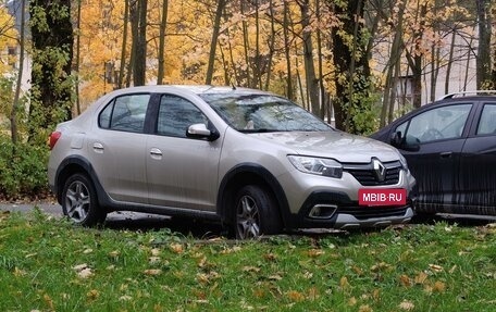 Renault Logan II, 2018 год, 1 250 000 рублей, 3 фотография