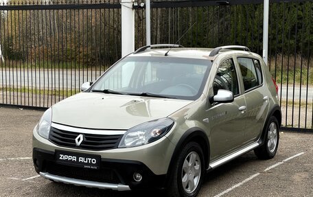 Renault Sandero I, 2013 год, 929 000 рублей, 3 фотография