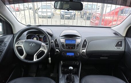 Hyundai ix35 I рестайлинг, 2012 год, 1 350 000 рублей, 13 фотография