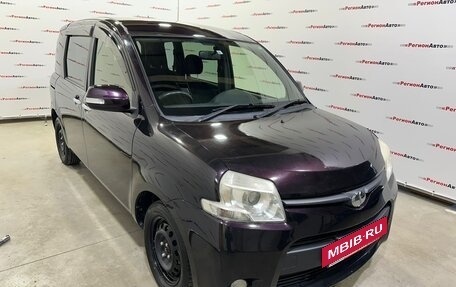 Toyota Sienta I, 2013 год, 985 000 рублей, 2 фотография