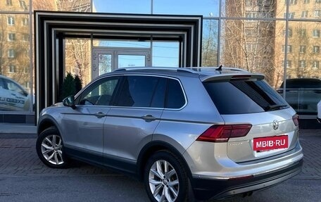 Volkswagen Tiguan II, 2018 год, 2 739 000 рублей, 5 фотография