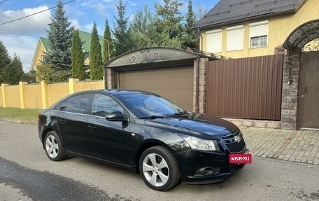 Chevrolet Cruze II, 2010 год, 795 000 рублей, 2 фотография