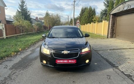 Chevrolet Cruze II, 2010 год, 795 000 рублей, 5 фотография