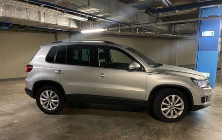 Volkswagen Tiguan I, 2016 год, 1 960 000 рублей, 2 фотография