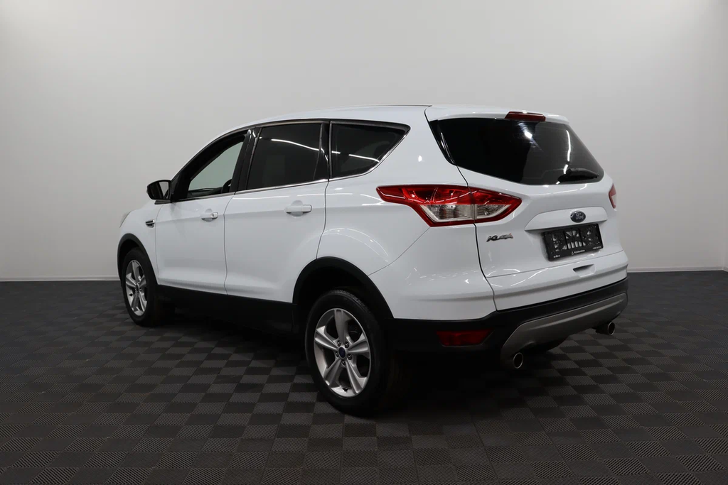 Ford Kuga II, 2016 год, 1 490 000 рублей, 4 фотография